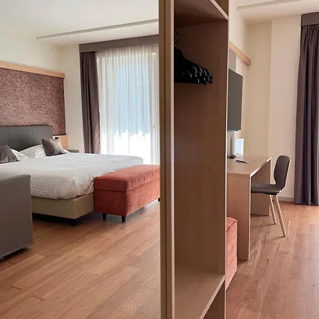 Otel Letizia 3*