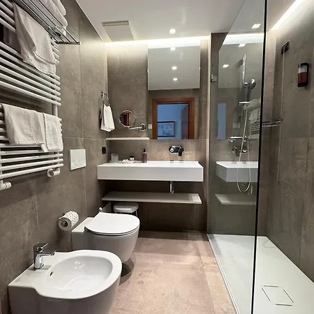 Letizia Otel Bardolino