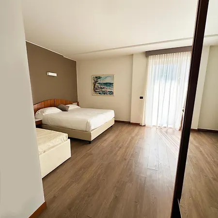 Letizia Otel Bardolino