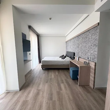 Letizia 3* Bardolino