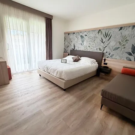 Hotel Letizia 3*