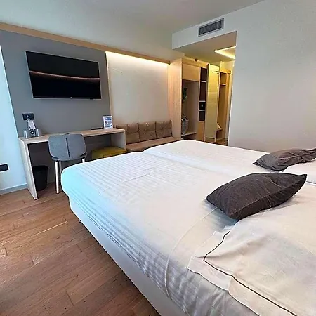 Letizia 3* Bardolino