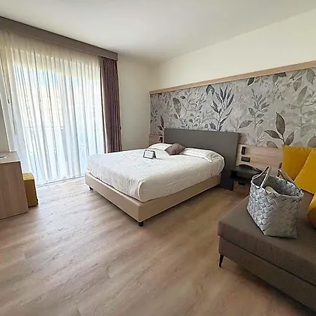 Letizia 3* Bardolino