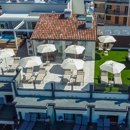 莱蒂齐亚别墅酒店 3* 巴多利诺