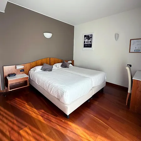Hotel Letizia 3*